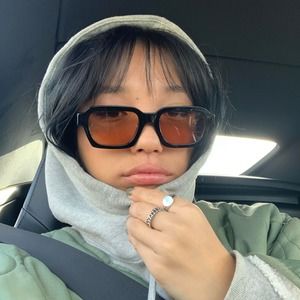 Meet your Posher, Ji